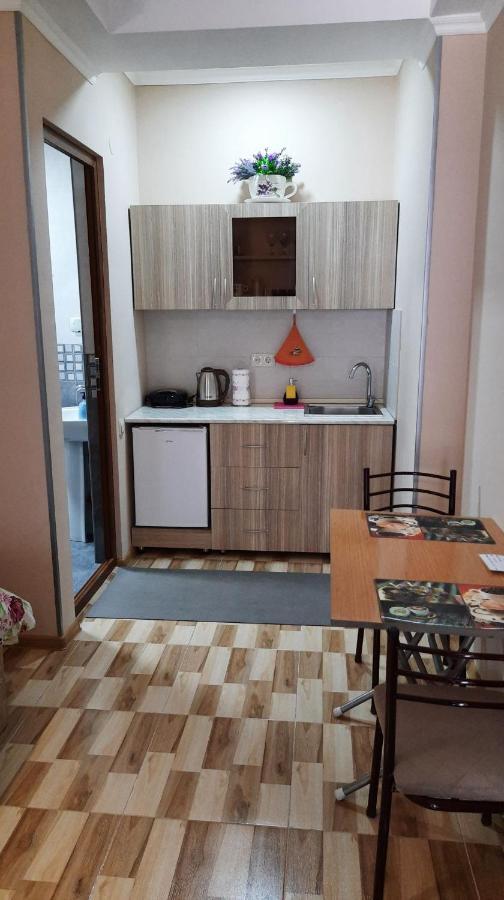 Hotel Central Kutaiszi Kültér fotó