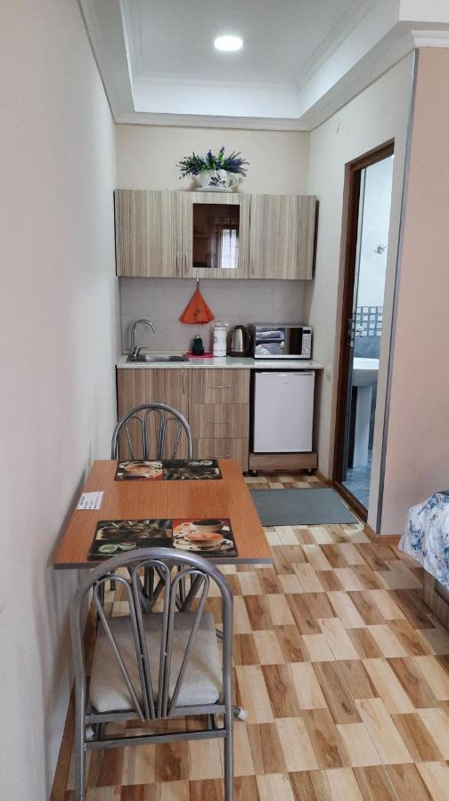 Hotel Central Kutaiszi Kültér fotó