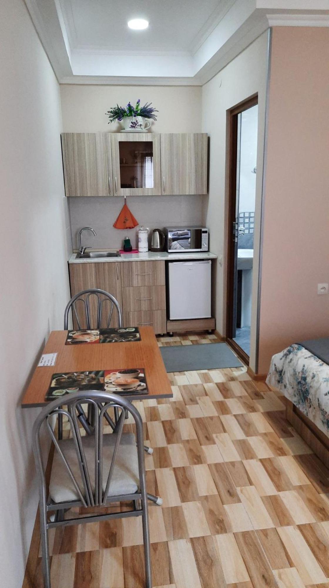 Hotel Central Kutaiszi Kültér fotó