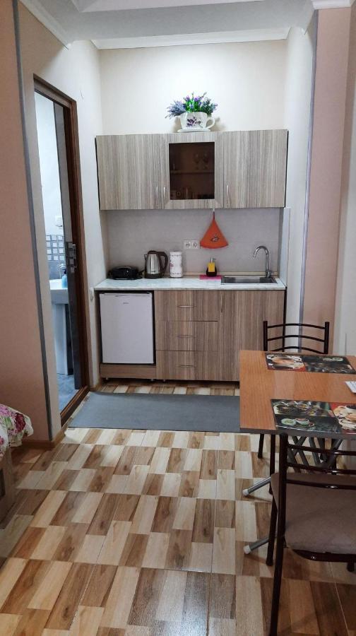 Hotel Central Kutaiszi Kültér fotó